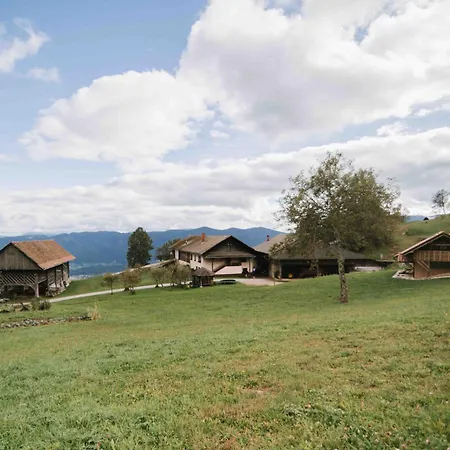 Skala With Magnificent View Daire Recica ob Savinji